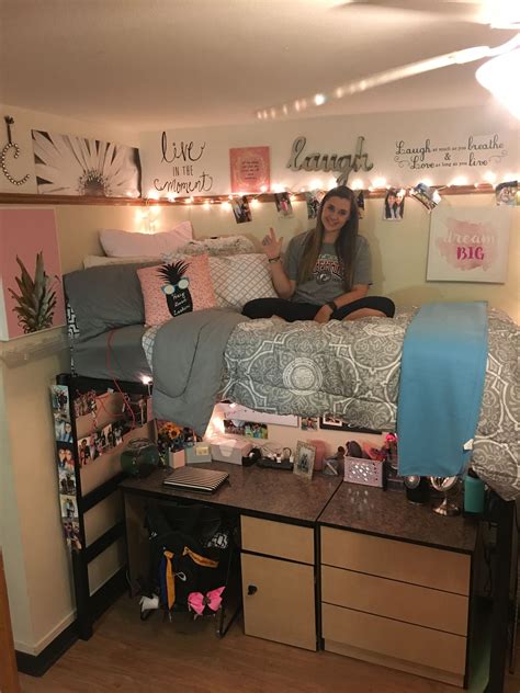 college dorm room decor tips on a budget